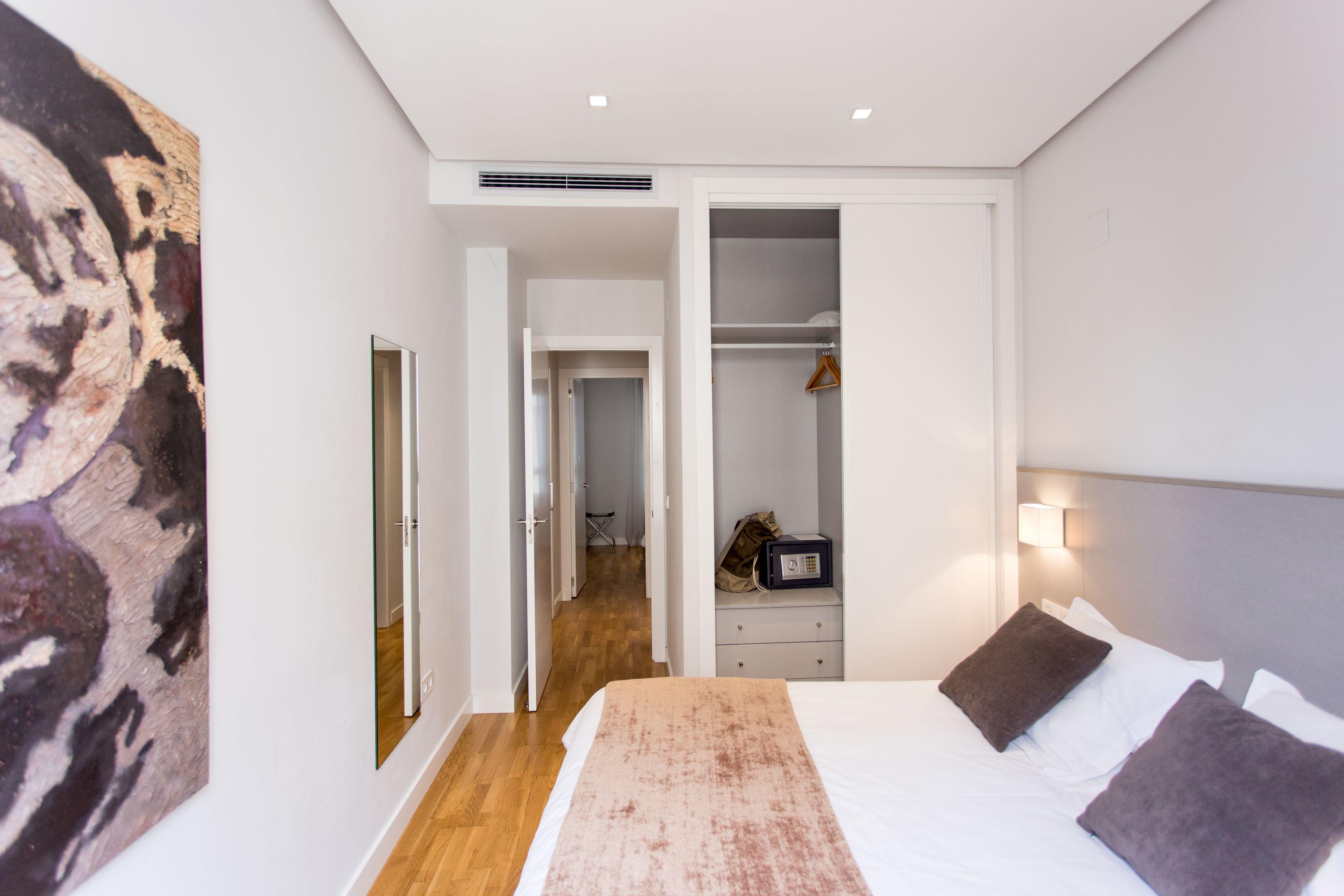 Mon Suites Catedral Valencia Exterior photo