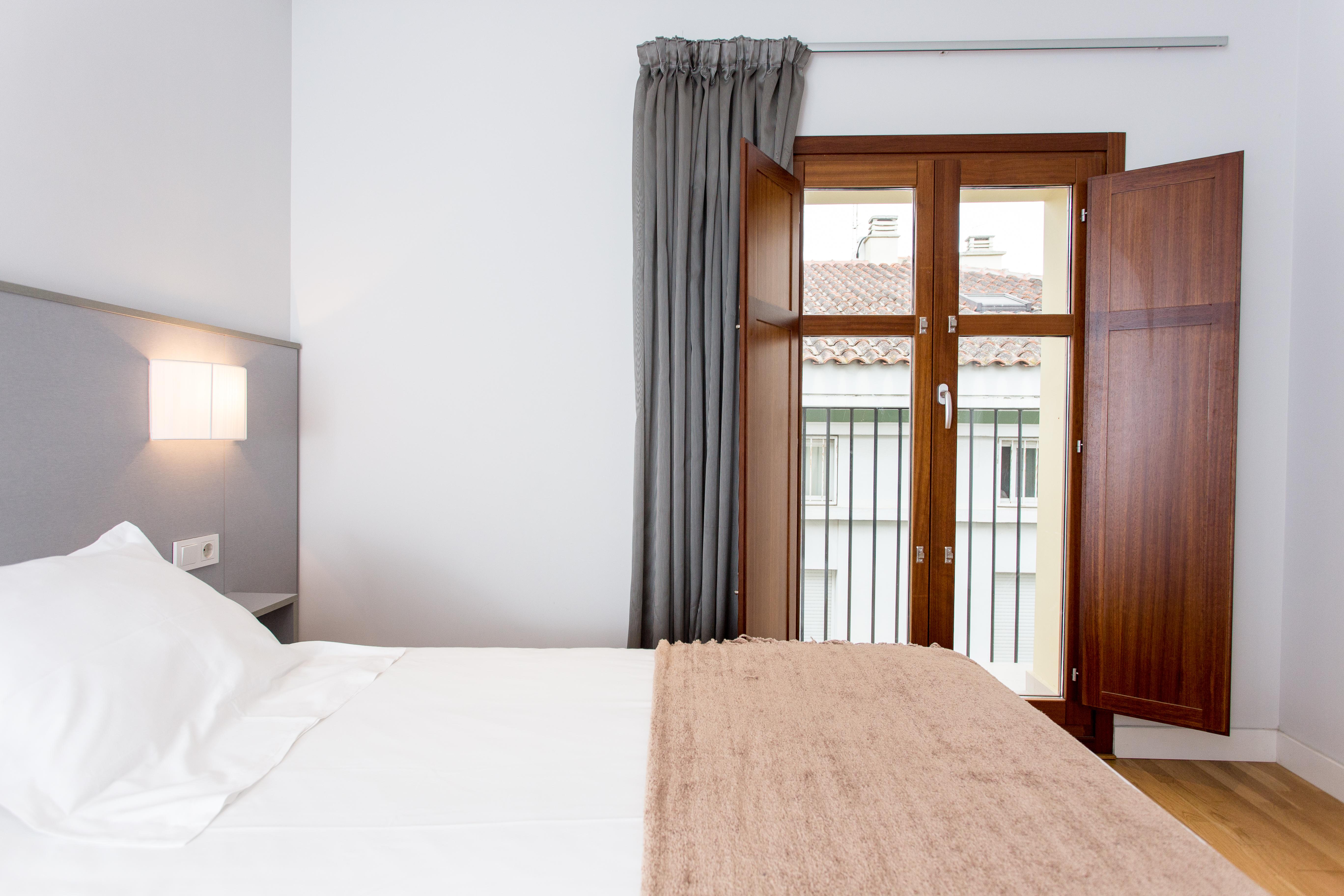 Mon Suites Catedral Valencia Exterior photo