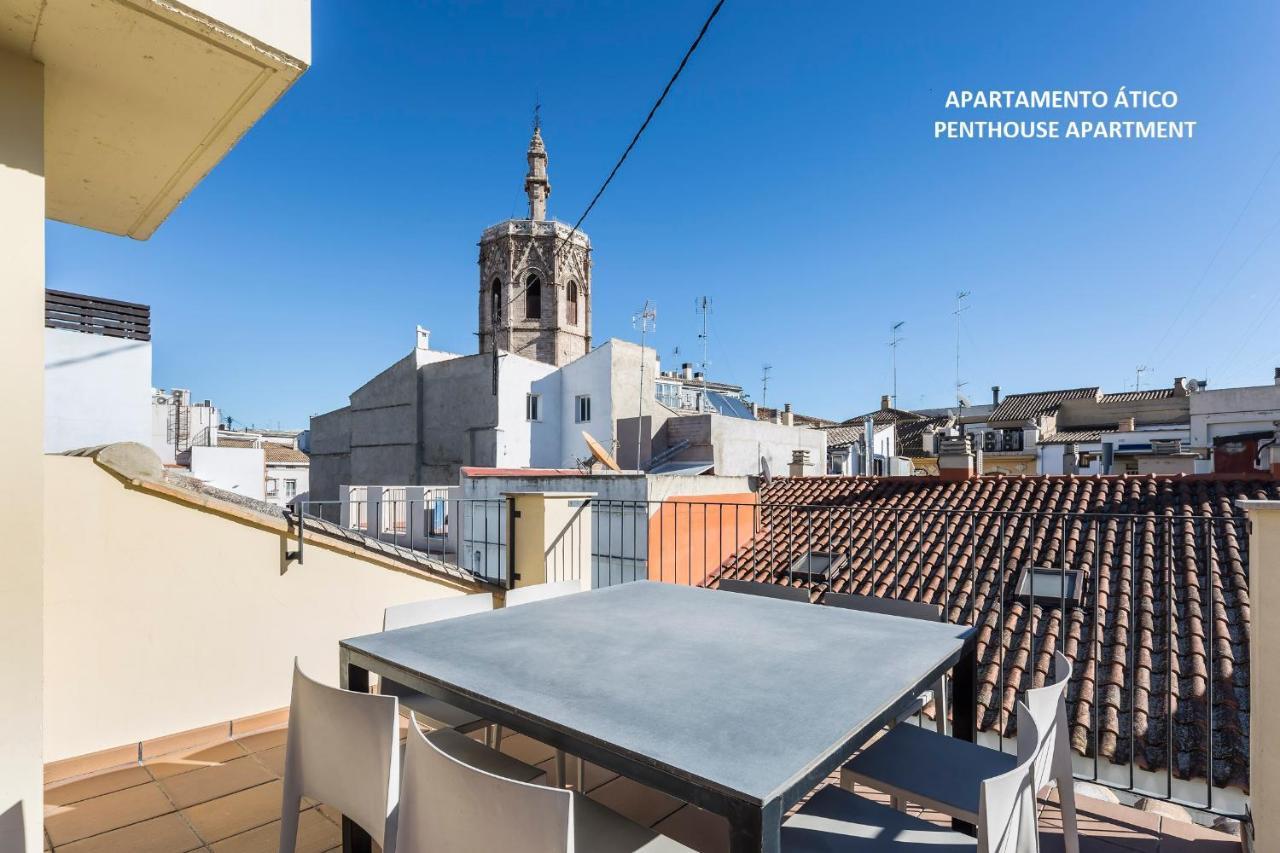 Mon Suites Catedral Valencia Exterior photo