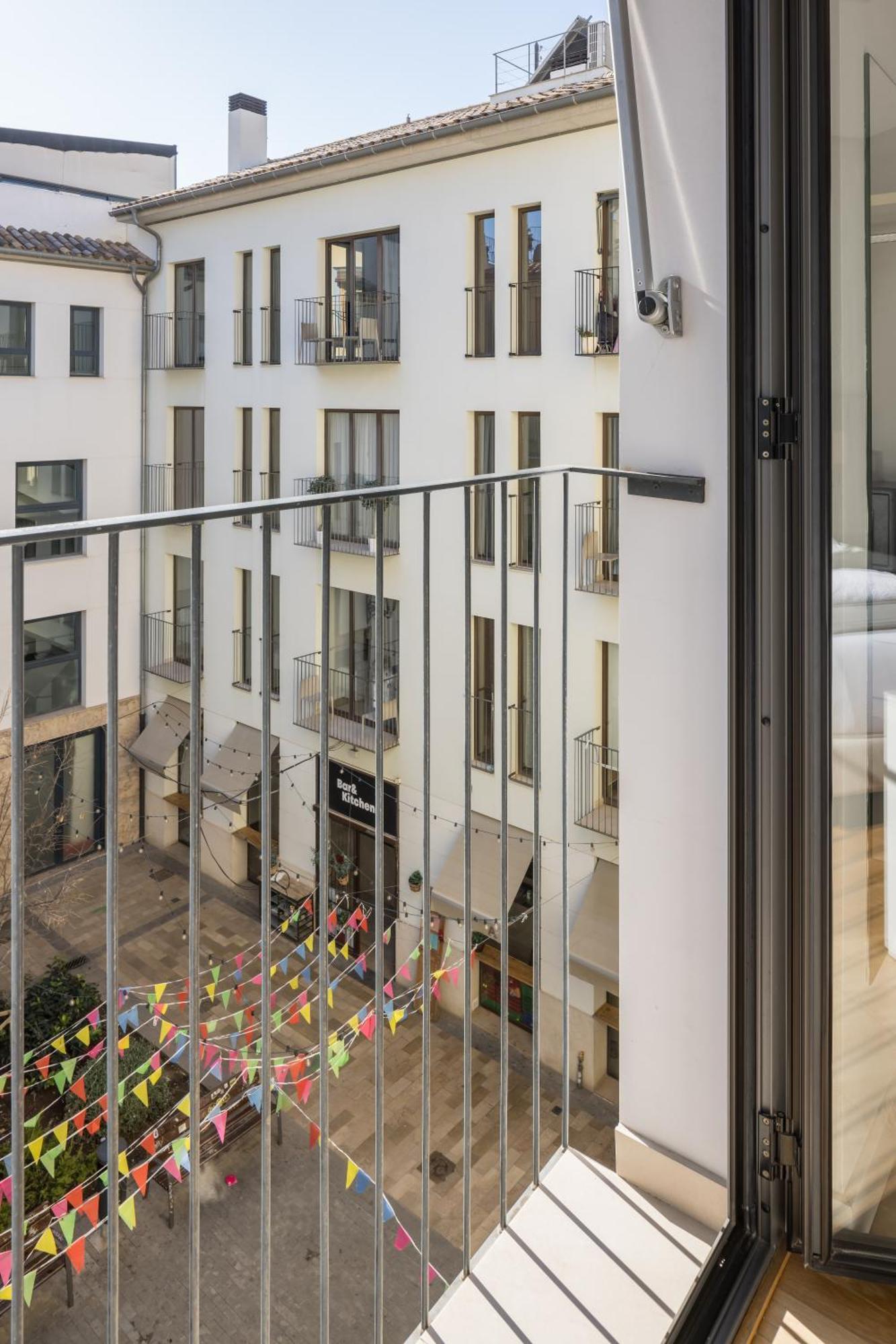 Mon Suites Catedral Valencia Exterior photo