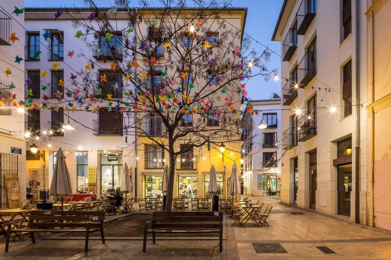 Mon Suites Catedral Valencia Exterior photo